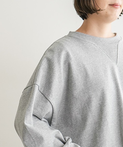 SOLAMONAT(ソラモナ)の「ペンネ天竺 ショートプルオーバー(Tシャツ/カットソー・レディース・杢グレー/ヘザーチャコール/ホワイト/ブラック/カーキ/ライトピンク・FREE)」の22枚目の写真