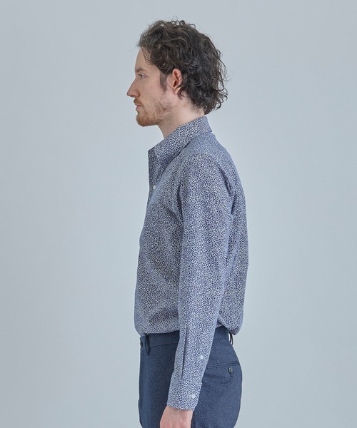 MEN'S BIGI(メンズビギ)の「ドレスシャツ【ACTIVE TAILOR/アクティブテイラー】ドットエアーフラワープリントドレスシャツ<ストレッチ/吸水速乾/通気性>(シャツ/ブラウス・メンズ・ホワイト系その他・01/04/03/02)」の2枚目の写真