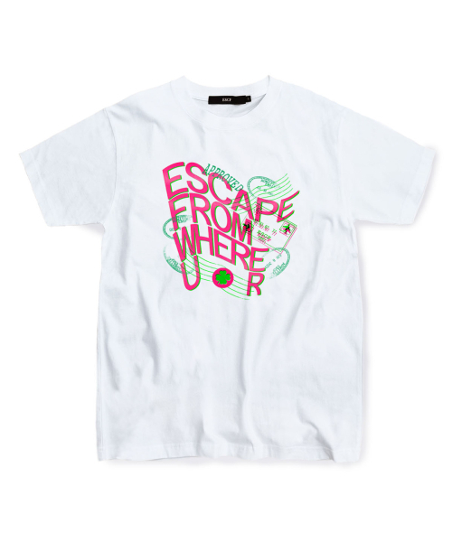 ESCAPEFROM(エスケープフロム)の「PGリソスタンププリントTシャツホワイト(Tシャツ/カットソー・レディース・その他・SMALL/MEDIUM/LARGE)」の1枚目の写真
