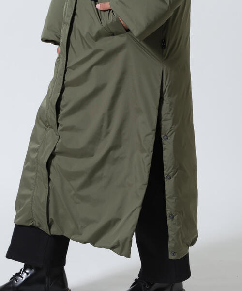 DUVETICA（デュベティカ）の「DUVETICA/デュベティカ/ALAQUA/アラクア(2025年FWモデル）（ダウンジャケット/コート・レディース・オリーブ系/ブラック・38/42/40）」の13枚目の写真