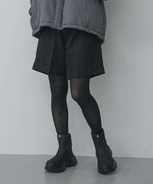 SENSE OF PLACE by URBAN RESEARCH（センスオブプレイスバイアーバンリサーチ）の「ターンバックハーフパンツ（その他パンツ・レディース・ベージュ/ブラック・MEDIUM/SMALL）」の3枚目の写真