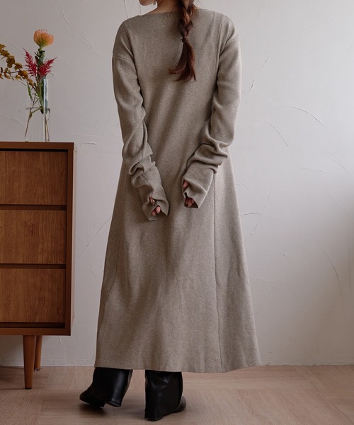 mideal(マイディール)の「lady knit onepiece / レディーニットワンピース(ワンピース・レディース・ベージュ/チャコールグレー・FREE)」の7枚目の写真