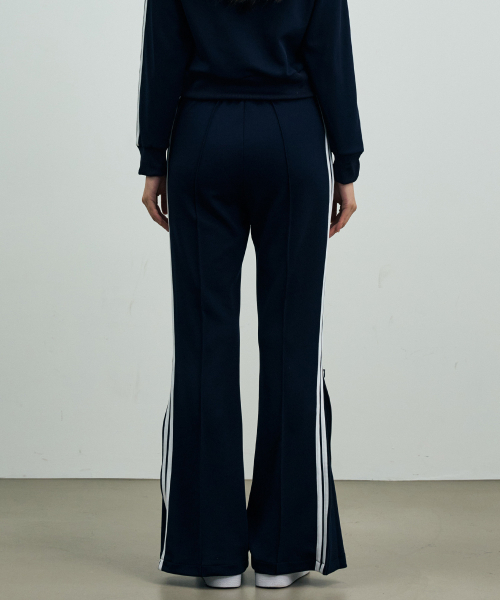 ARI（アリ）の「JOEL JERSEY TRACK PANTS / NAVY（スウェットパンツ・レディース・ネイビー・FREE）」の3枚目の写真