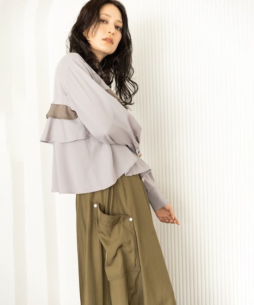 OSMOSIS（オズモーシス）の「ティアードフリルブラウス（シャツ/ブラウス・レディース・ブラック/グレー/ホワイト・ONE SIZE）」の9枚目の写真