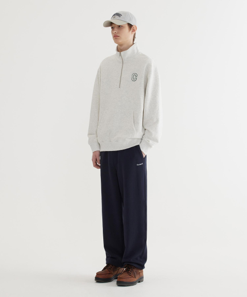 COVERNAT（カバーナット）の「Cロゴハーフジップスウェットオートミール（その他トップス・レディース・その他・X-LARGE/XX-LARGE/X-SMALL/SMALL/MEDIUM/LARGE）」の4枚目の写真