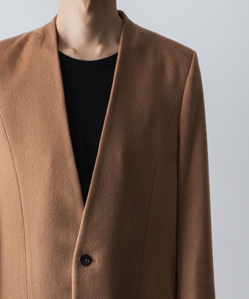 ato（アトウ）の「SINGLE CHARME NO-COLLAR COAT（チェスターコート・メンズ・ブラック/ベージュ・44/46/48）」の7枚目の写真