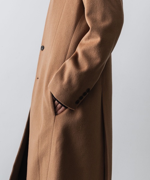 ato（アトウ）の「SINGLE CHARME NO-COLLAR COAT（チェスターコート・メンズ・ブラック/ベージュ・44/46/48）」の8枚目の写真