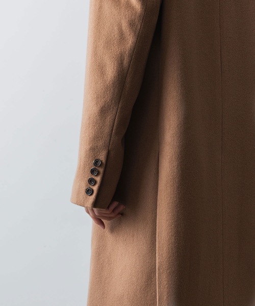 ato（アトウ）の「SINGLE CHARME NO-COLLAR COAT（チェスターコート・メンズ・ブラック/ベージュ・44/46/48）」の9枚目の写真