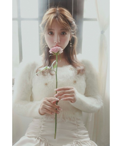 MISTREASS(ミストレアス)の「Square Neck Brushed Knit Top(ニット/セーター・レディース・グレー/オフホワイト・FREE)」の1枚目の写真