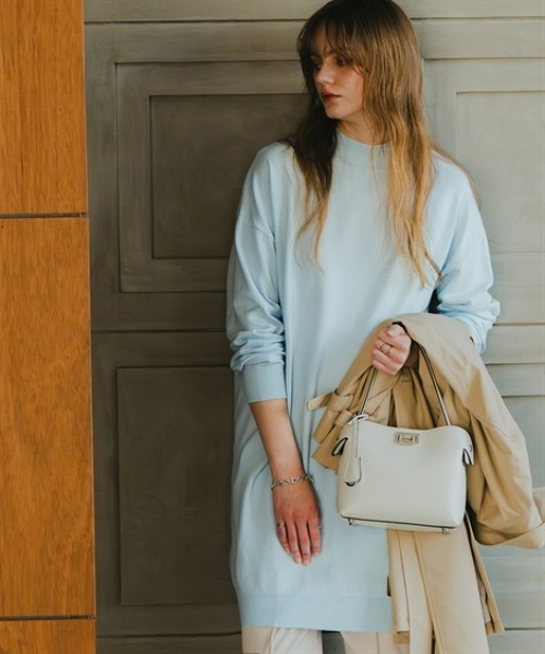 Maison INNESS(メゾンアイネス)の「綿混チュニック丈ニットワンピース(毛玉防止・ハンガー干し可能)(ニット/セーター・レディース・ホワイト/ベージュ/杢グレー/ブルー/ブラック・S~M/L~LL/3L~4L/5L~6L)」の5枚目の写真