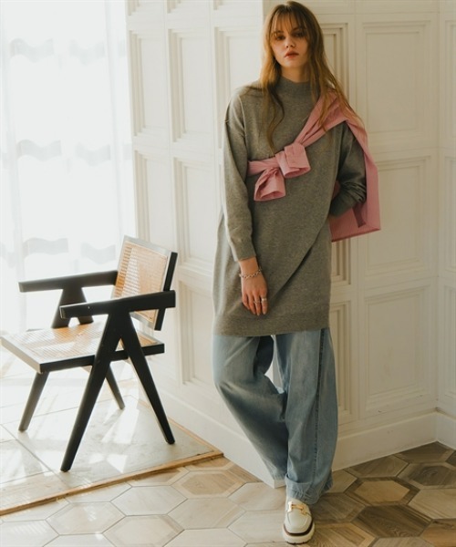 Maison INNESS(メゾンアイネス)の「綿混チュニック丈ニットワンピース(毛玉防止・ハンガー干し可能)(ニット/セーター・レディース・ホワイト/ベージュ/杢グレー/ブルー/ブラック・S~M/L~LL/3L~4L/5L~6L)」の15枚目の写真