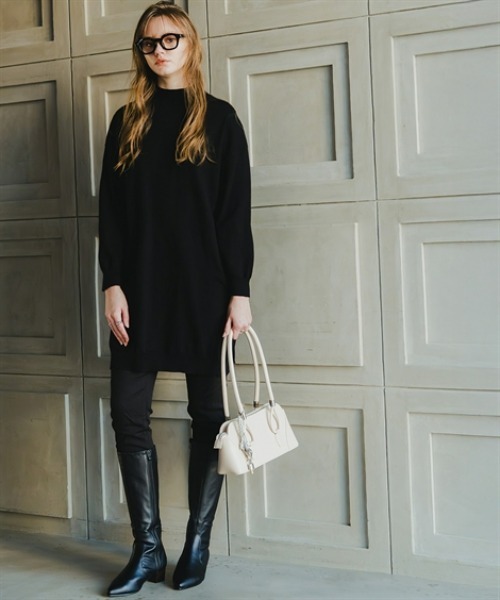 Maison INNESS(メゾンアイネス)の「綿混チュニック丈ニットワンピース(毛玉防止・ハンガー干し可能)(ニット/セーター・レディース・ホワイト/ベージュ/杢グレー/ブルー/ブラック・S~M/L~LL/3L~4L/5L~6L)」の11枚目の写真
