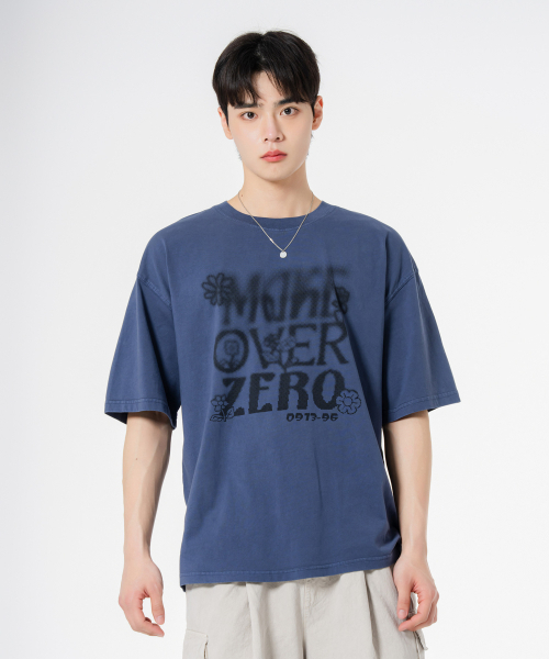 MOZMOZ(モズモズ)の「ピクセルフラワー オーバーサイズ ピグメント 半袖Tシャツ ブルー(Tシャツ/カットソー・レディース・その他・M/XL/XXL)」の2枚目の写真