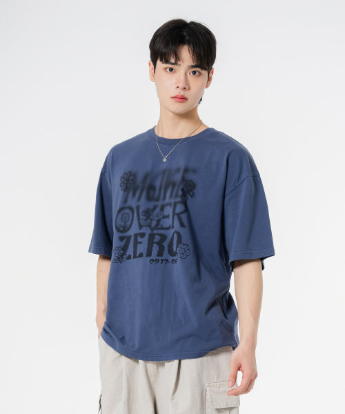 MOZMOZ(モズモズ)の「ピクセルフラワー オーバーサイズ ピグメント 半袖Tシャツ ブルー(Tシャツ/カットソー・レディース・その他・M/XL/XXL)」の4枚目の写真