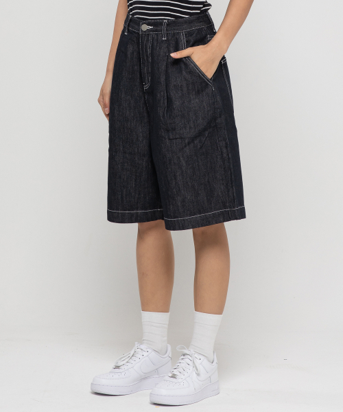 CHAMBROS（チャンブロス）の「ワイドノンフェイドワンタックバミューダデニムハーフパンツ[ディープブルーインディゴ]（その他パンツ・レディース・その他・MEDIUM/LARGE/X-LARGE/XX-LARGE）」の4枚目の写真