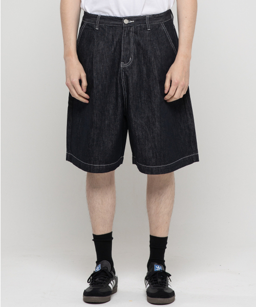 CHAMBROS（チャンブロス）の「ワイドノンフェイドワンタックバミューダデニムハーフパンツ[ディープブルーインディゴ]（その他パンツ・レディース・その他・MEDIUM/LARGE/X-LARGE/XX-LARGE）」の5枚目の写真