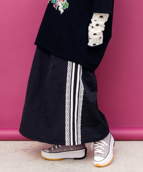 ScoLar（スカラー）の「153719：レース×ライン入りナイロンワッシャースカート（スカート・レディース・ブラック/グレー/パープル・M）」の10枚目の写真