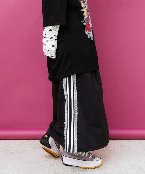 ScoLar（スカラー）の「153719：レース×ライン入りナイロンワッシャースカート（スカート・レディース・ブラック/グレー/パープル・M）」の11枚目の写真