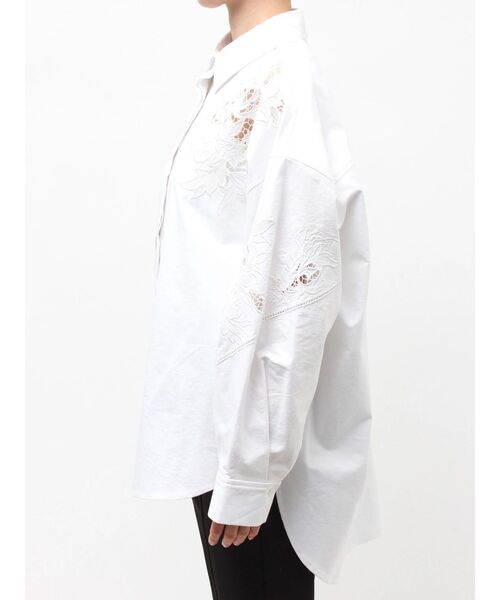 ELENDEEK（エレンディーク）の「エンブロイダリーオーバーシャツ