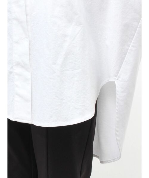 ELENDEEK（エレンディーク）の「エンブロイダリーオーバーシャツ（シャツ/ブラウス・レディース・オフホワイト/グレー・FREE）」の9枚目の写真