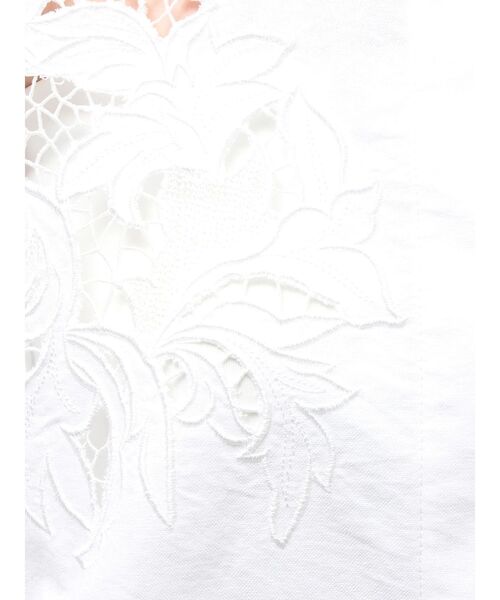 ELENDEEK（エレンディーク）の「エンブロイダリーオーバーシャツ（シャツ/ブラウス・レディース・オフホワイト/グレー・FREE）」の5枚目の写真