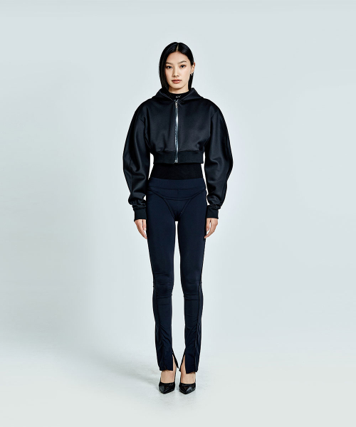 51PERCENT FOR WOMAN(51パーセントフォーウーマン)の「Metal Logo Thong Hoodie Zip-up - Black (woman)(パーカー・レディース・その他・SMALL/MEDIUM)」の2枚目の写真