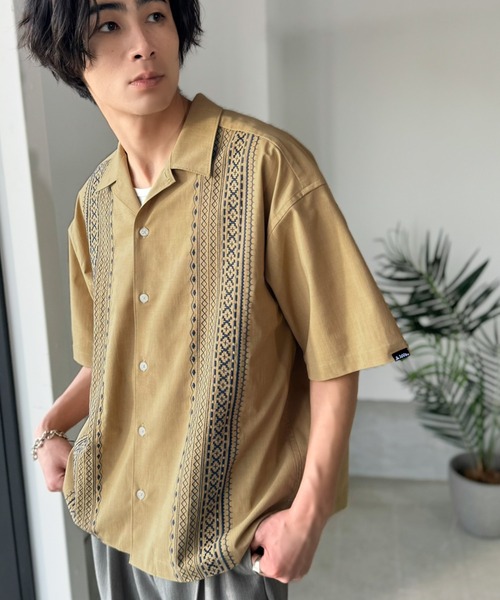 Java（ジャバ）の「《JaVaジャバコラボ》周りと差がつく総刺繍！リラックスシルエット 清涼リネンライク素材 オープンカラー キューバシャツ（半袖）（シャツ/ブラウス・メンズ・チャコールグレー/ベージュ・LARGE/MEDIUM/SMALL）」の18枚目の写真