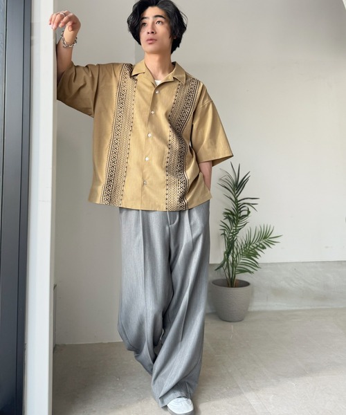 Java（ジャバ）の「《JaVaジャバコラボ》周りと差がつく総刺繍！リラックスシルエット 清涼リネンライク素材 オープンカラー キューバシャツ（半袖）（シャツ/ブラウス・メンズ・チャコールグレー/ベージュ・LARGE/MEDIUM/SMALL）」の22枚目の写真