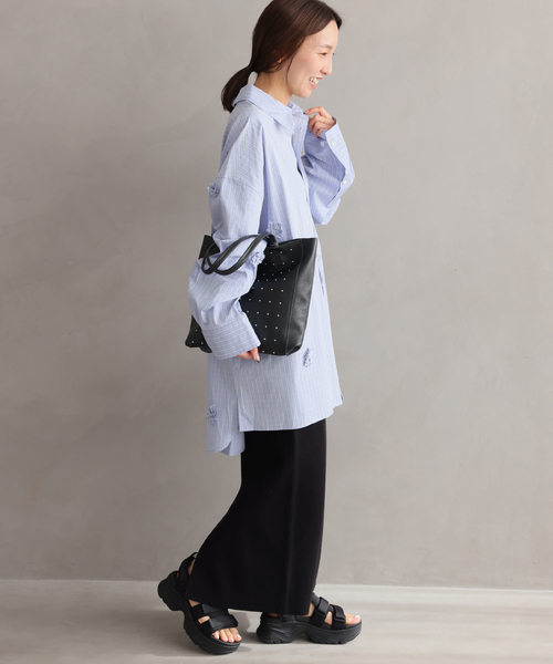 MARLON FIRENZE（マーロンフィレンツェ）の「別注【MARLON FIRENZE/マルロン】SHOPPER MEDIUM STUDS：バッグ（トートバッグ・レディース・ブラック・FREE）」の2枚目の写真