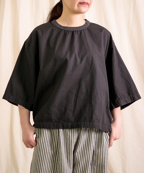 prit（プリット）の「[prit] サイロプレミアム天竺×ブロード切替 5分袖ビッグスリーブＴシャツ（Tシャツ/カットソー・レディース・オフホワイト/ブルー/ダークオリーブ/ブラック・FREE）」の3枚目の写真