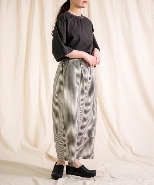 prit（プリット）の「[prit] サイロプレミアム天竺×ブロード切替 5分袖ビッグスリーブＴシャツ（Tシャツ/カットソー・レディース・オフホワイト/ブルー/ダークオリーブ/ブラック・FREE）」の5枚目の写真