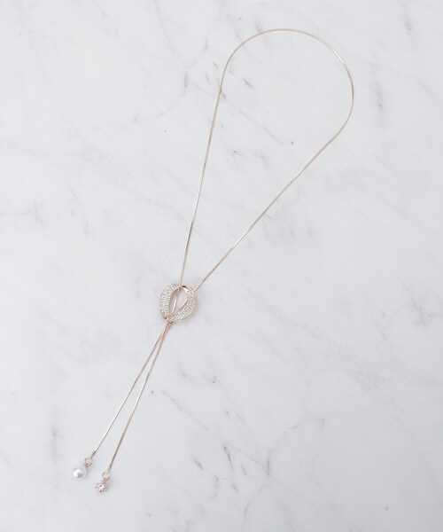SHOO・LA・RUE(シューラルー)の「キラキラループタイネックレス(ネックレス・レディース・シルバー/ゴールド/ピンクゴールド・00)」の7枚目の写真