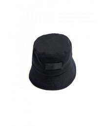 APOSTROPHE COMMA（アポストロフィコンマ）の「ACOMMA レザー パッチ バケットハット(ブラック)（ハット）」