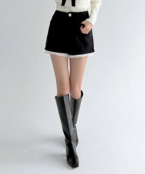 by muni:r(バイ ムニール)の「レースヘムポイントショートパンツ/2026 SS COLLECTION(その他パンツ・レディース・ブラウン/ホワイト/ブラック・MEDIUM/SMALL)」の3枚目の写真