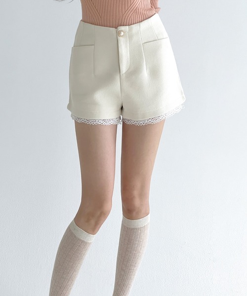 by muni:r(バイ ムニール)の「レースヘムポイントショートパンツ/2026 SS COLLECTION(その他パンツ・レディース・ブラウン/ホワイト/ブラック・MEDIUM/SMALL)」の5枚目の写真