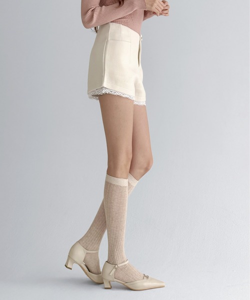 by muni:r(バイ ムニール)の「レースヘムポイントショートパンツ/2026 SS COLLECTION(その他パンツ・レディース・ブラウン/ホワイト/ブラック・MEDIUM/SMALL)」の10枚目の写真