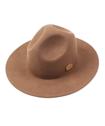 UNIVERSAL CHEMISTRY（ユニバーサルケミストリー）の「ゴールドメタルロゴYウールフェドラキャメルメタルフェドラ（ハット）」