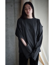 L/S hole T-shirts