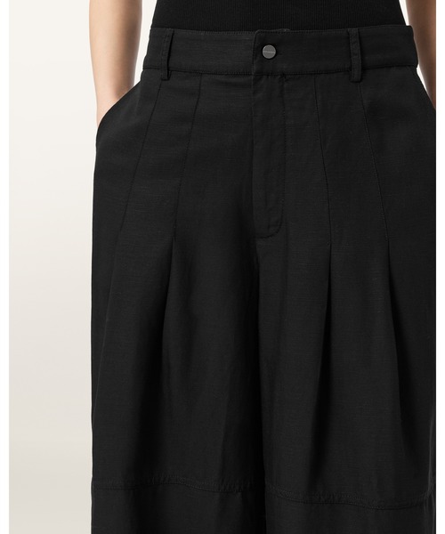 ALLSAINTS(オールセインツ)の「SHERELL BARREL LEG TROUSERS | SHERELL バレル レッグ トラウザー(その他パンツ・レディース・ブラック・4/6/8/10)」の3枚目の写真