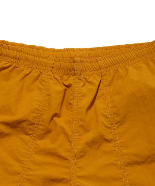FRUIT OF THE LOOM(フルーツオブザルーム)の「【FRUIT OF THE LOOM】BAGGY SHORTS / フルーツオブザルーム マットナイロン バギーショーツ(その他パンツ・メンズ・グリーン/ネイビー/ブラック/チャコールグレー/マスタード・S/M/L/XL)」の6枚目の写真
