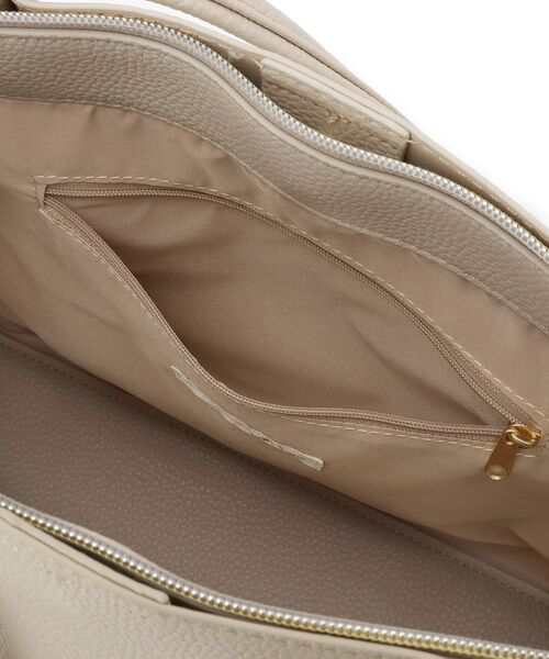 SHOO・LA・RUE(シューラルー)の「【軽量/通勤・通学】3層で使いやすい A4トートバッグ(トートバッグ・レディース・ブラック/アイボリー/ナチュラル・00)」の21枚目の写真