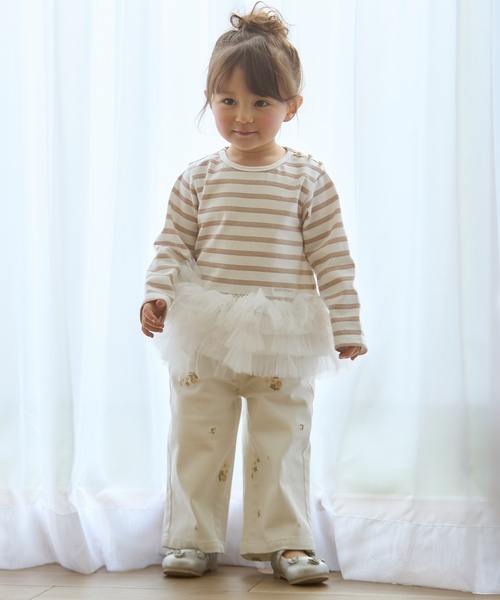 petit main（プティマイン）の「花刺しゅうデニムパンツ（デニムパンツ・キッズ・ブルー/サックスブルー/アイボリー・90cm/120cm/130cm/100cm/110cm）」の2枚目の写真