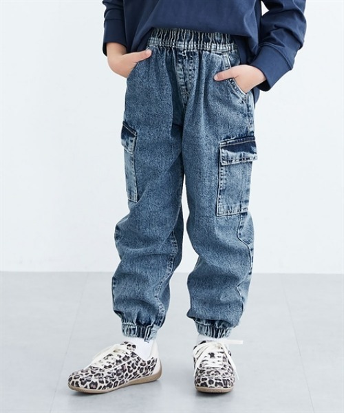 QUNTSTYLE（キュントスタイル）の「デニムカーゴパンツ　<綿100％>（カーゴパンツ・キッズ・サックスブルー/ネイビー・150/140/130）」の2枚目の写真