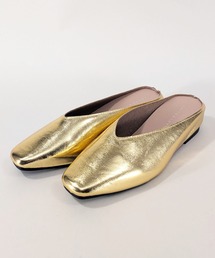 styiro（スタイロ）の「さっと履ける Vカットフラットミュール（サンダル）」