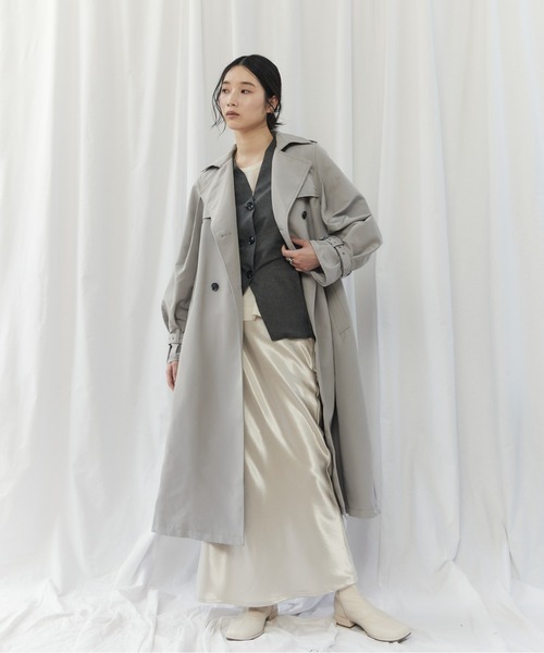 CIEL'AIR(シエルエアー)の「BACK PLEATED COAT(バックプリーツコート)(トレンチコート・レディース・ベージュ/ライトグレー・MEDIUM)」の10枚目の写真