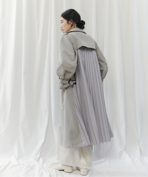 CIEL'AIR(シエルエアー)の「BACK PLEATED COAT(バックプリーツコート)(トレンチコート・レディース・ベージュ/ライトグレー・MEDIUM)」の12枚目の写真