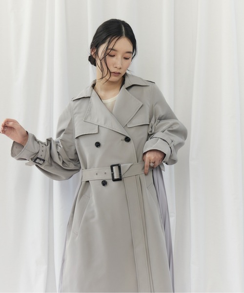 CIEL'AIR(シエルエアー)の「BACK PLEATED COAT(バックプリーツコート)(トレンチコート・レディース・ベージュ/ライトグレー・MEDIUM)」の7枚目の写真