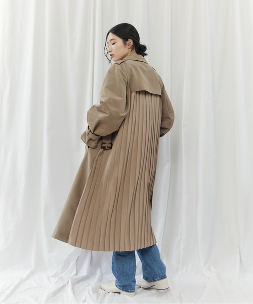 CIEL'AIR(シエルエアー)の「BACK PLEATED COAT(バックプリーツコート)(トレンチコート・レディース・ベージュ/ライトグレー・MEDIUM)」の18枚目の写真