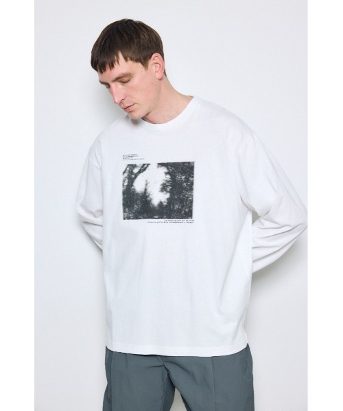 AZUL by moussy(アズールバイマウジー)の「FOREST グラフィック長袖Tシャツ(Tシャツ/カットソー・メンズ・ホワイト/ブラック/ライトピンク・MEDIUM/LARGE)」の5枚目の写真