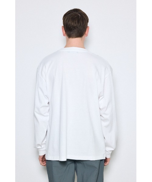 AZUL by moussy(アズールバイマウジー)の「FOREST グラフィック長袖Tシャツ(Tシャツ/カットソー・メンズ・ホワイト/ブラック/ライトピンク・MEDIUM/LARGE)」の10枚目の写真